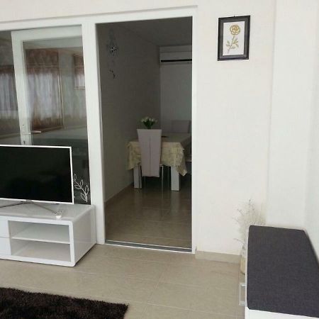 Kartini Apartment Nin Esterno foto