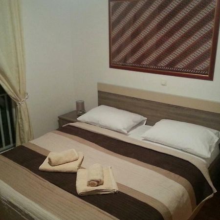 Kartini Apartment Nin Esterno foto