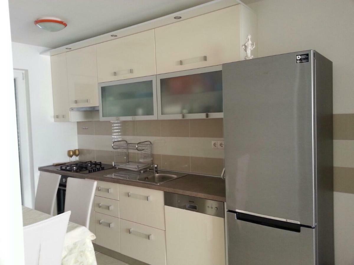 Kartini Apartment Nin Esterno foto