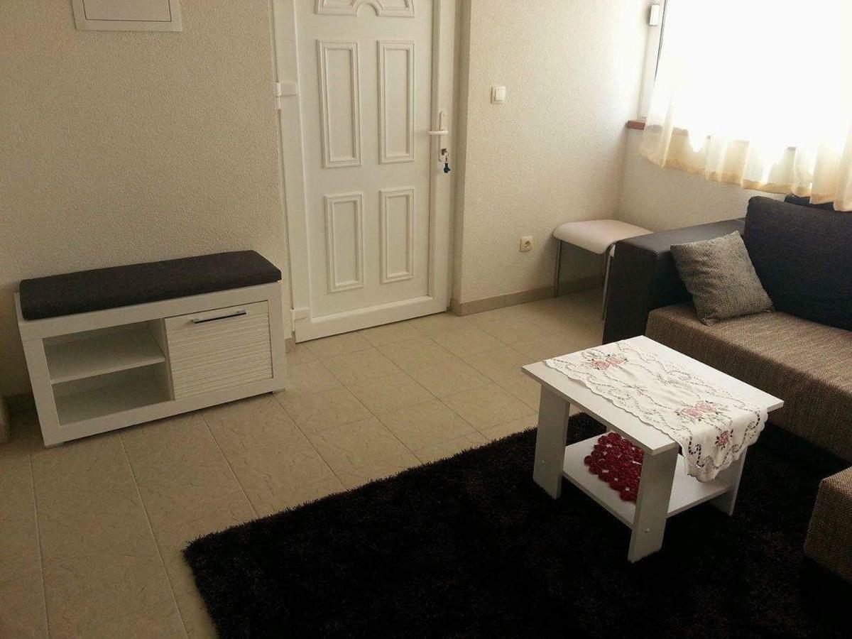 Kartini Apartment Nin Esterno foto